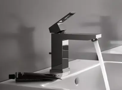23445000 5