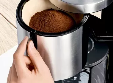 Swing out filter holder