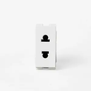 Universal socket 16A white