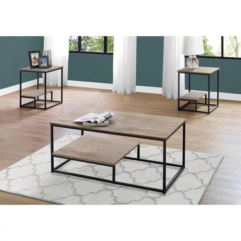 Coffee table with two side tables